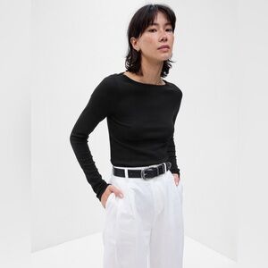 NWT Gap Modern Boat Neck Shirt